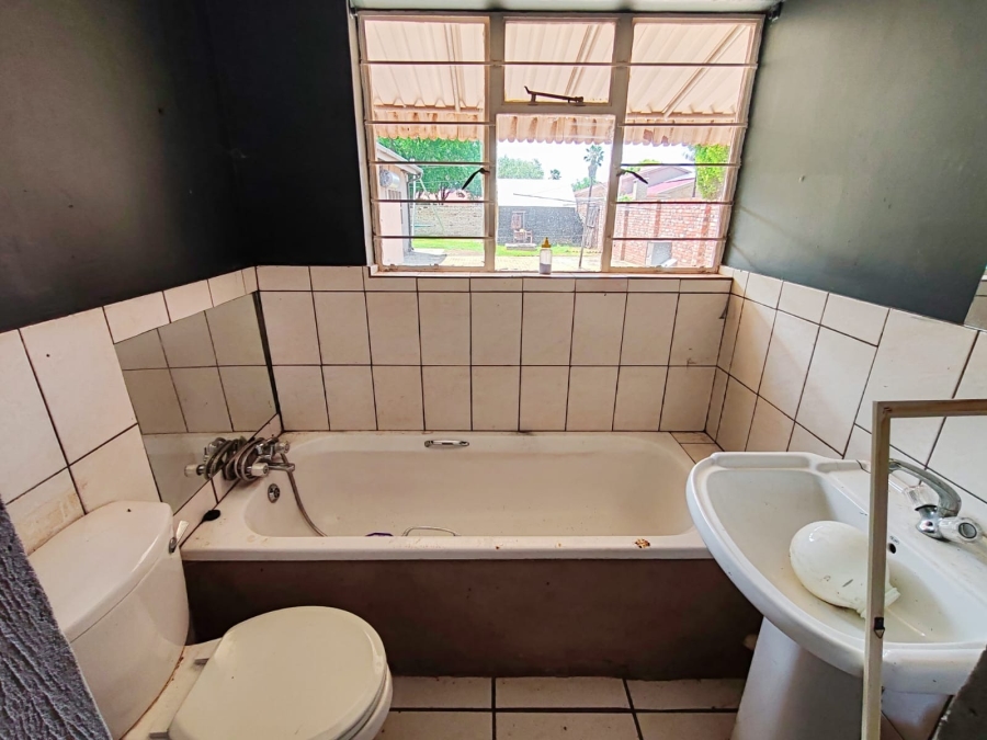 3 Bedroom Property for Sale in Grimbeeck Park North West